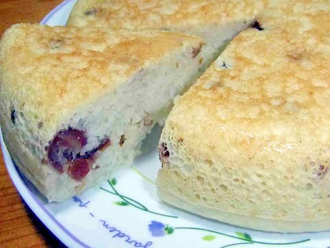 デーツで甘い炊飯器ケーキ